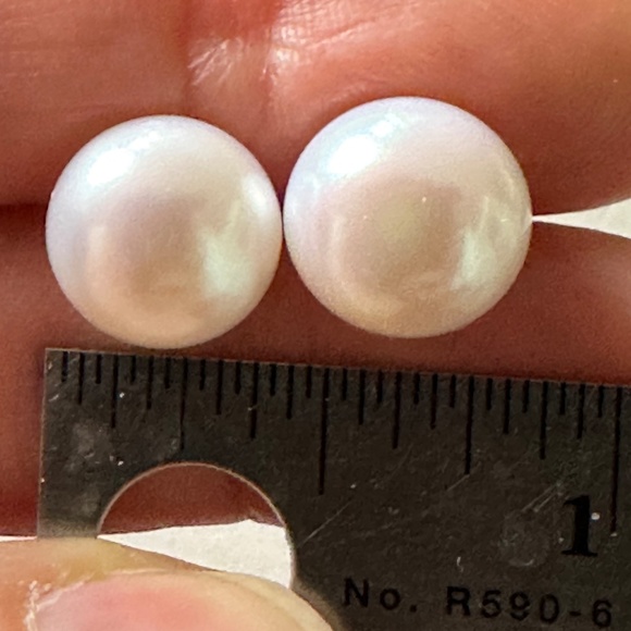 Pearl Stud Earrings - TWO Sizes - 925 Sterling Silver (10.3mm & 6.7mm) - Picture 9 of 12